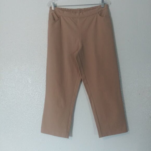 Isaac Mazrahi women's size 12P tan/khaki capris - Picture 1 of 14